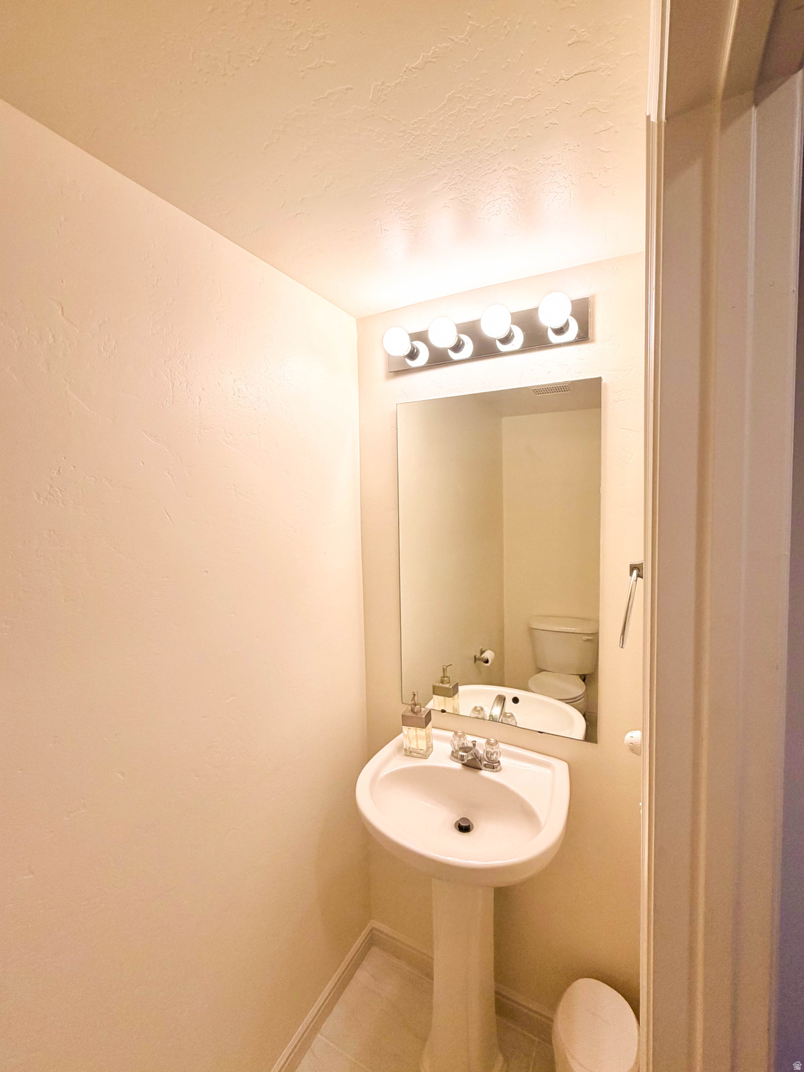 CARRIAGE HOME CONDOMINIUMS - Residential