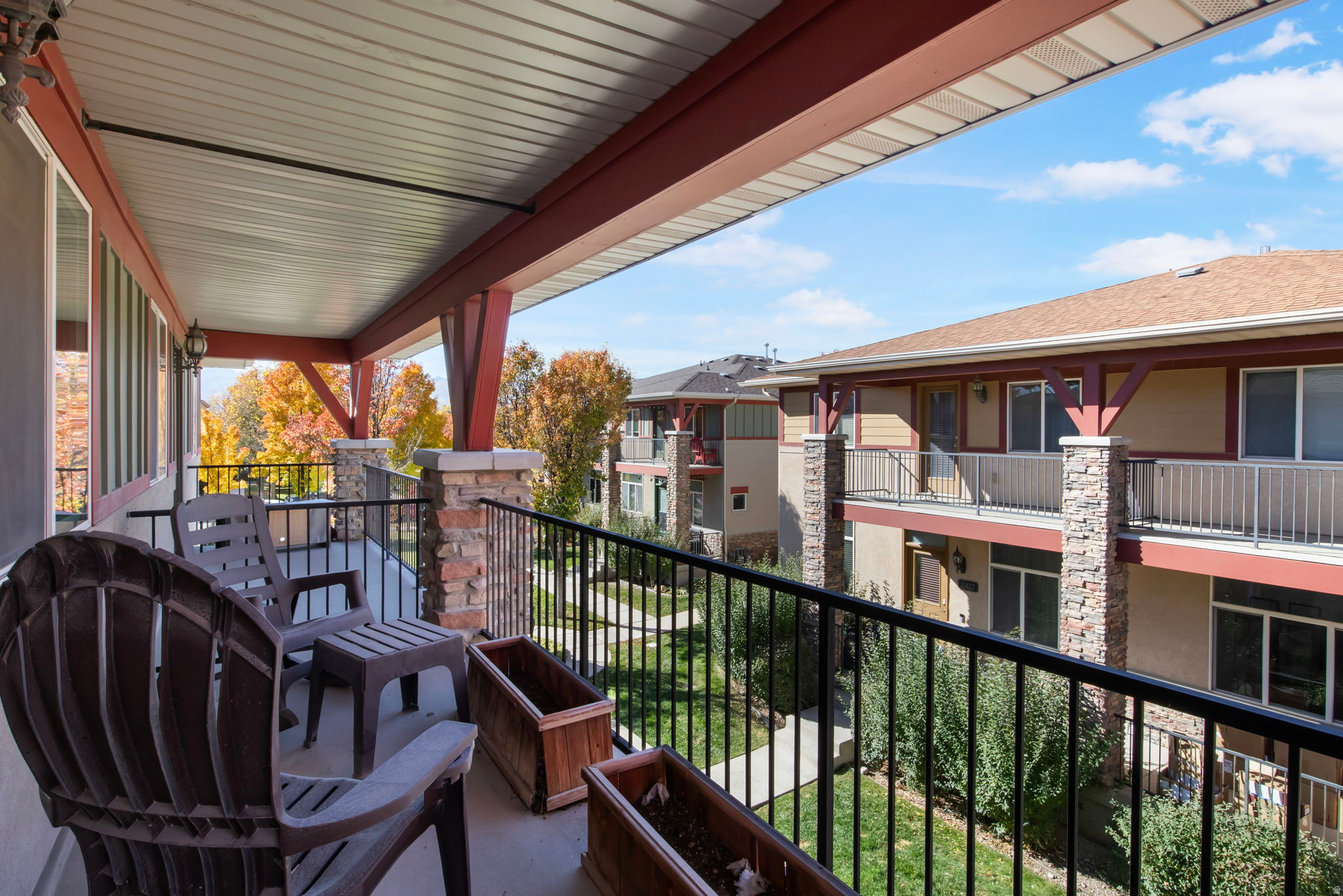 CARRIAGE HOME CONDOMINIUMS - Residential