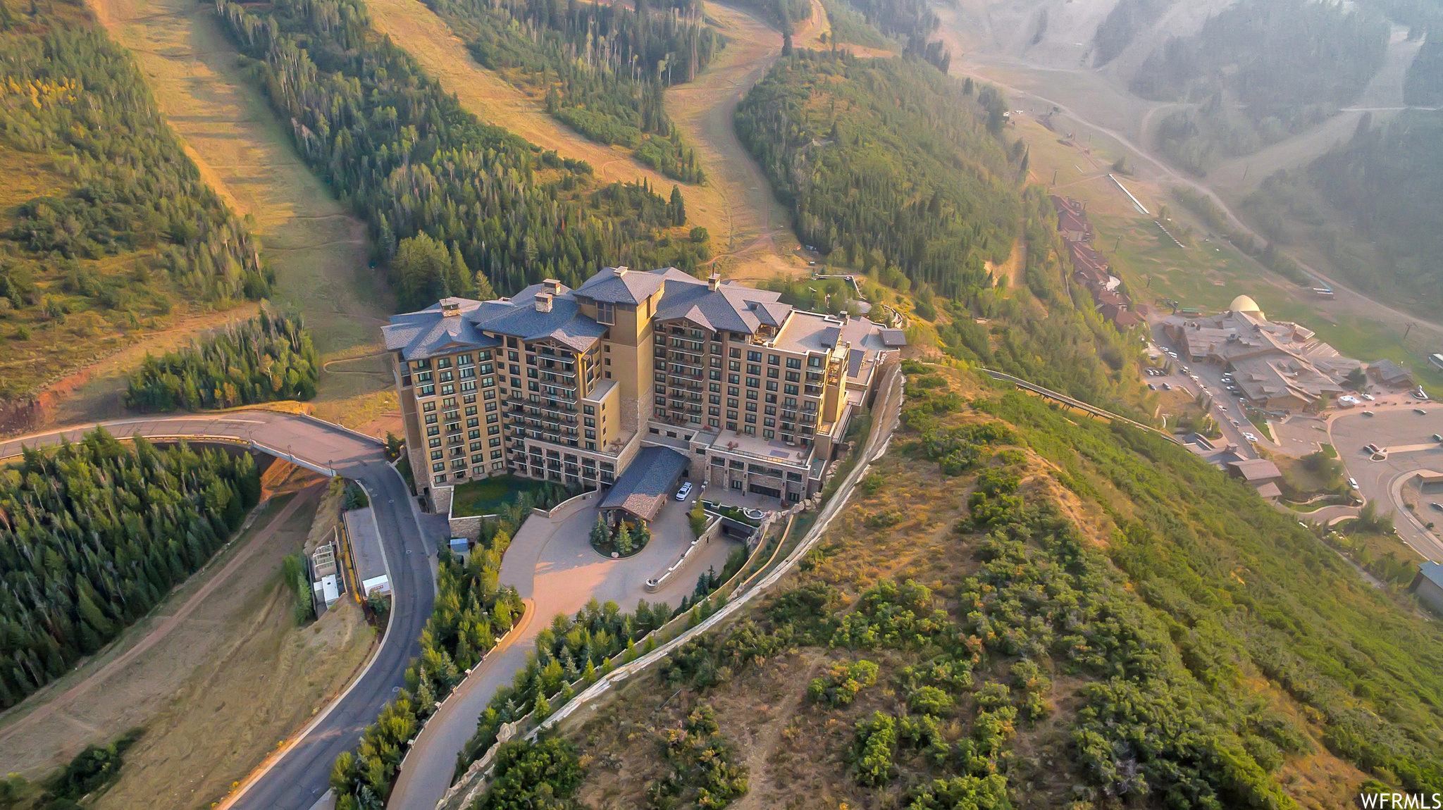 ST. REGIS - Residential