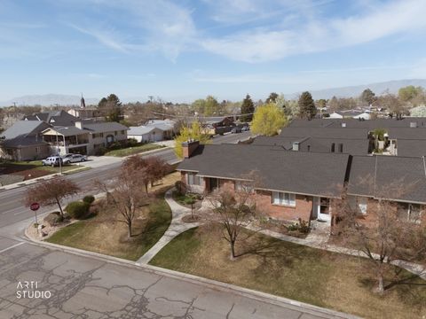Tiny photo for 1747 COBBLESTONE DR, Provo, UT 84604 (MLS # 2146371)