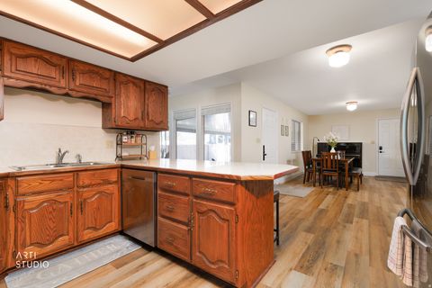 Tiny photo for 1747 COBBLESTONE DR, Provo, UT 84604 (MLS # 2146371)