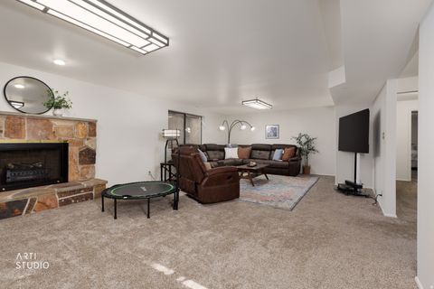 Tiny photo for 1747 COBBLESTONE DR, Provo, UT 84604 (MLS # 2146371)