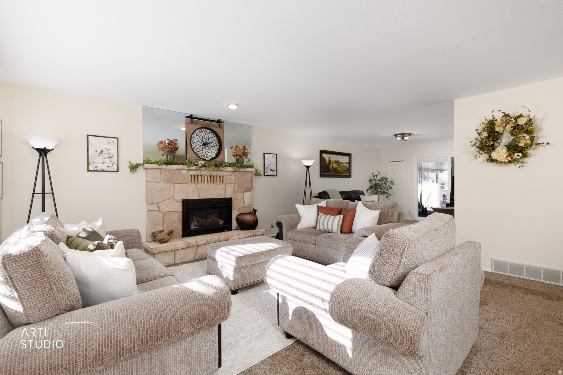 GRANDVIEW FARM CONDO - Residential