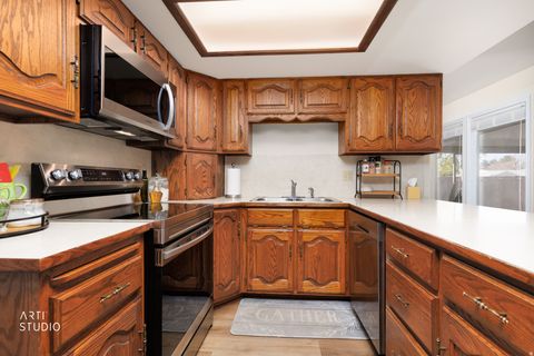 Tiny photo for 1747 COBBLESTONE DR, Provo, UT 84604 (MLS # 2146371)