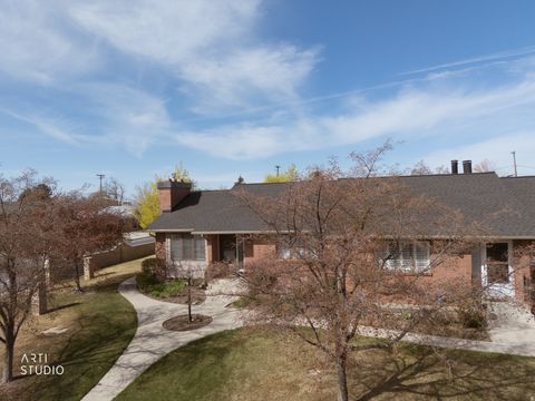 Tiny photo for 1747 COBBLESTONE DR, Provo, UT 84604 (MLS # 2146371)