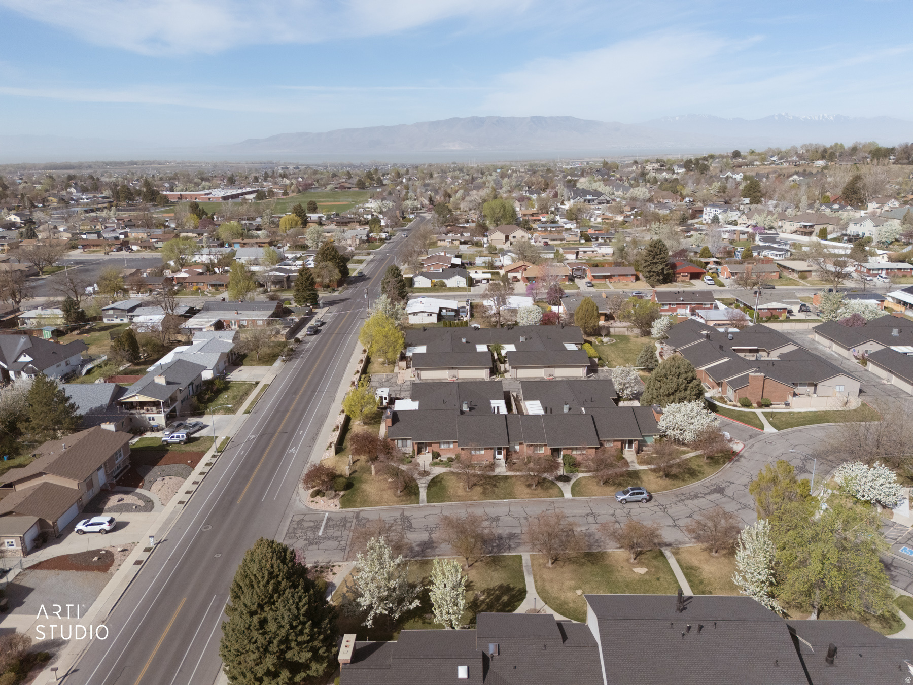 GRANDVIEW FARM CONDO - Residential