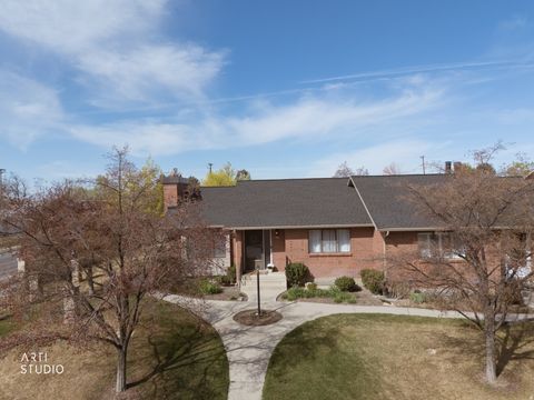 Tiny photo for 1747 COBBLESTONE DR, Provo, UT 84604 (MLS # 2146371)