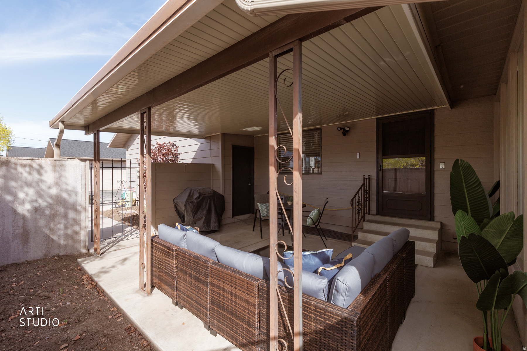 GRANDVIEW FARM CONDO - Residential