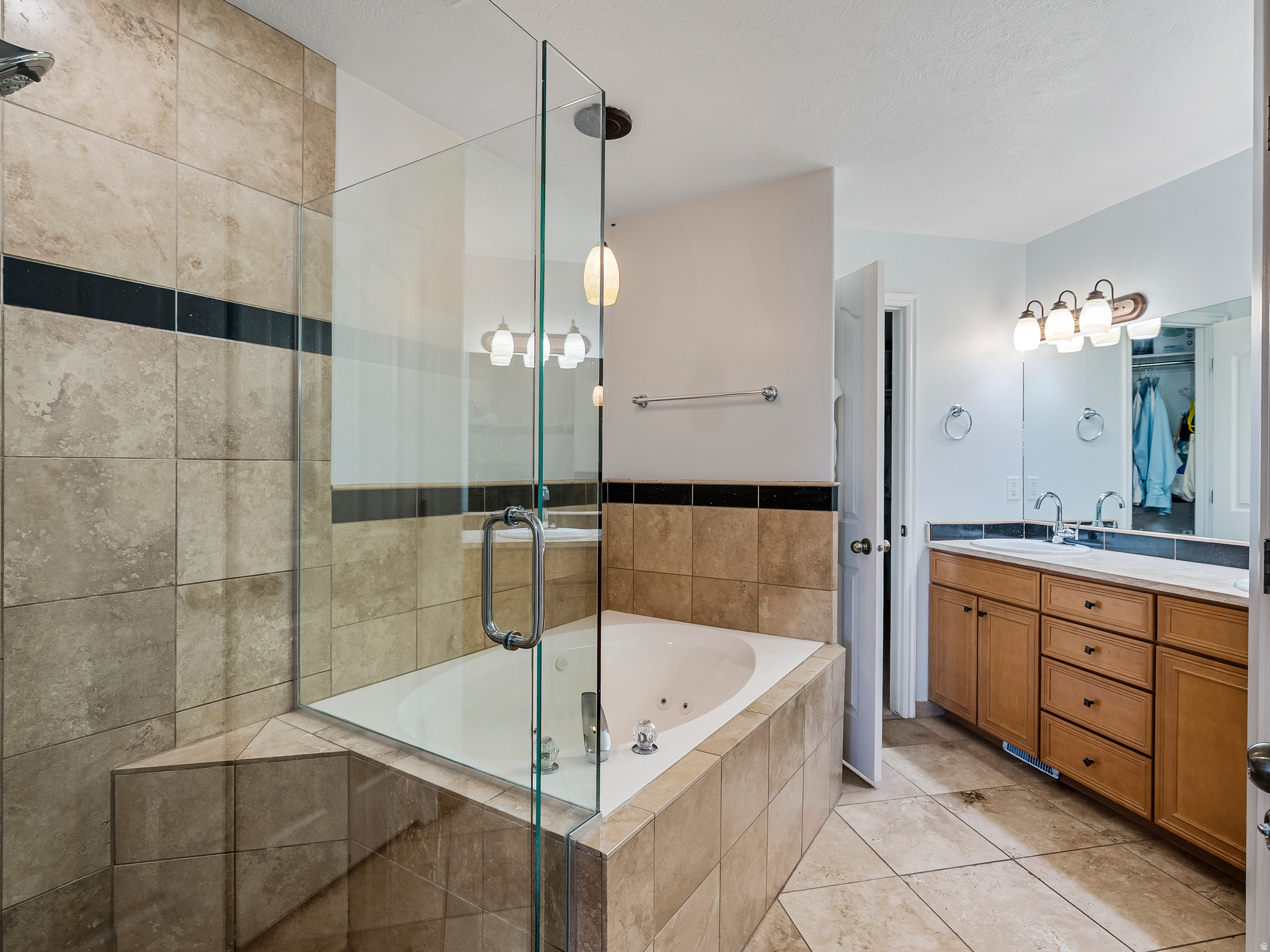 MAPLE RIDGE - Residential