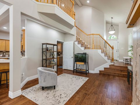 Tiny photo for 1319 E OLD MAPLE CT, Murray, UT 84117 (MLS # 2156261)