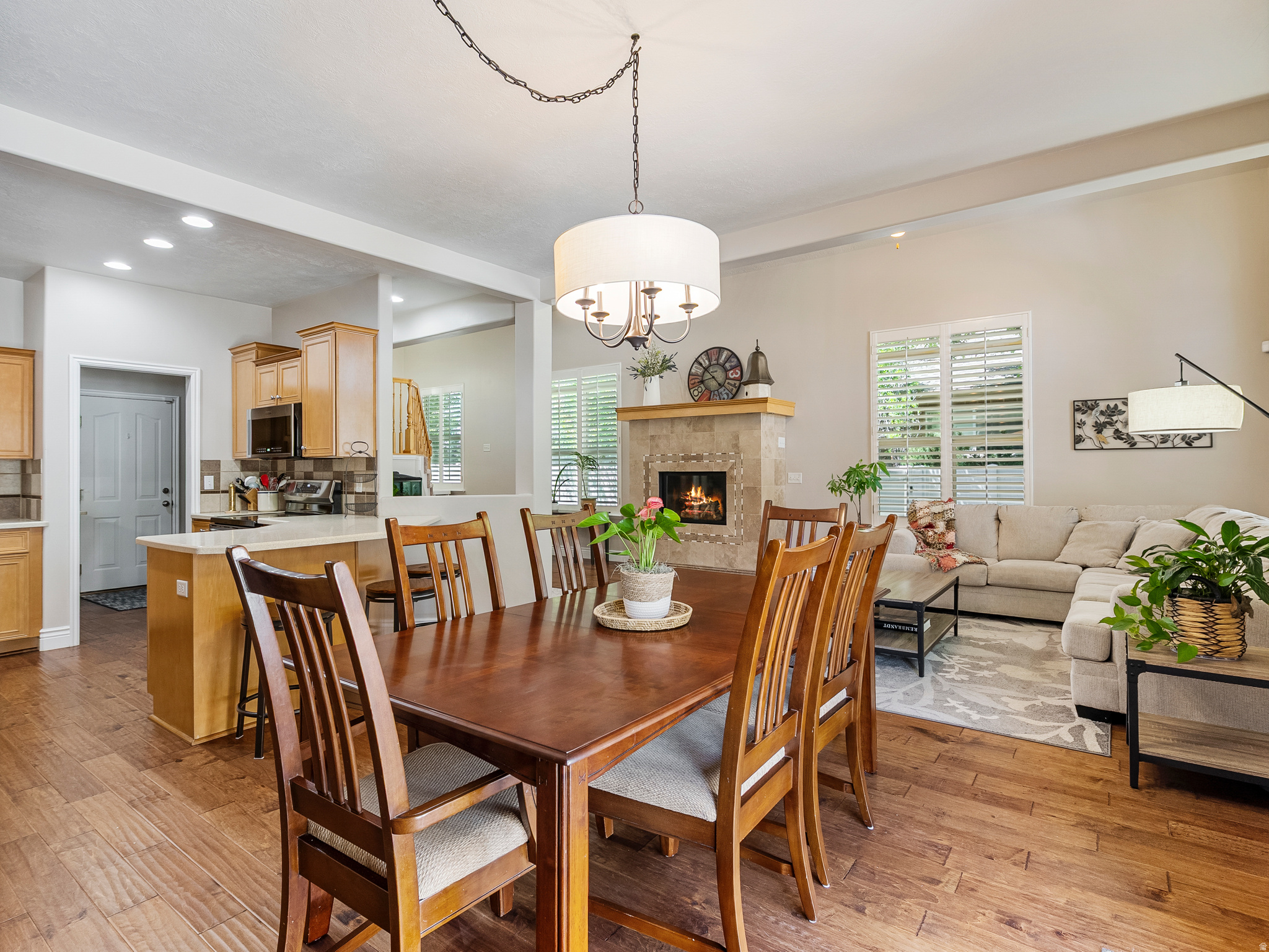 MAPLE RIDGE - Residential