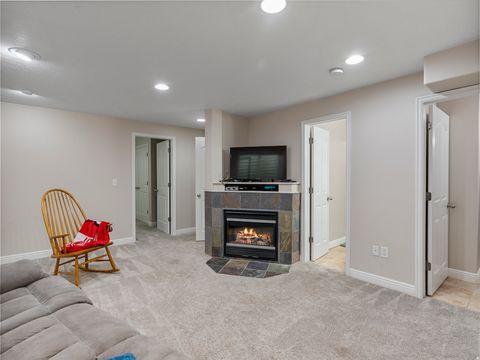 Tiny photo for 1319 E OLD MAPLE CT, Murray, UT 84117 (MLS # 2156261)