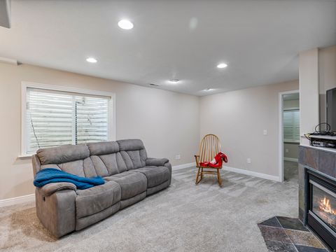 Tiny photo for 1319 E OLD MAPLE CT, Murray, UT 84117 (MLS # 2156261)
