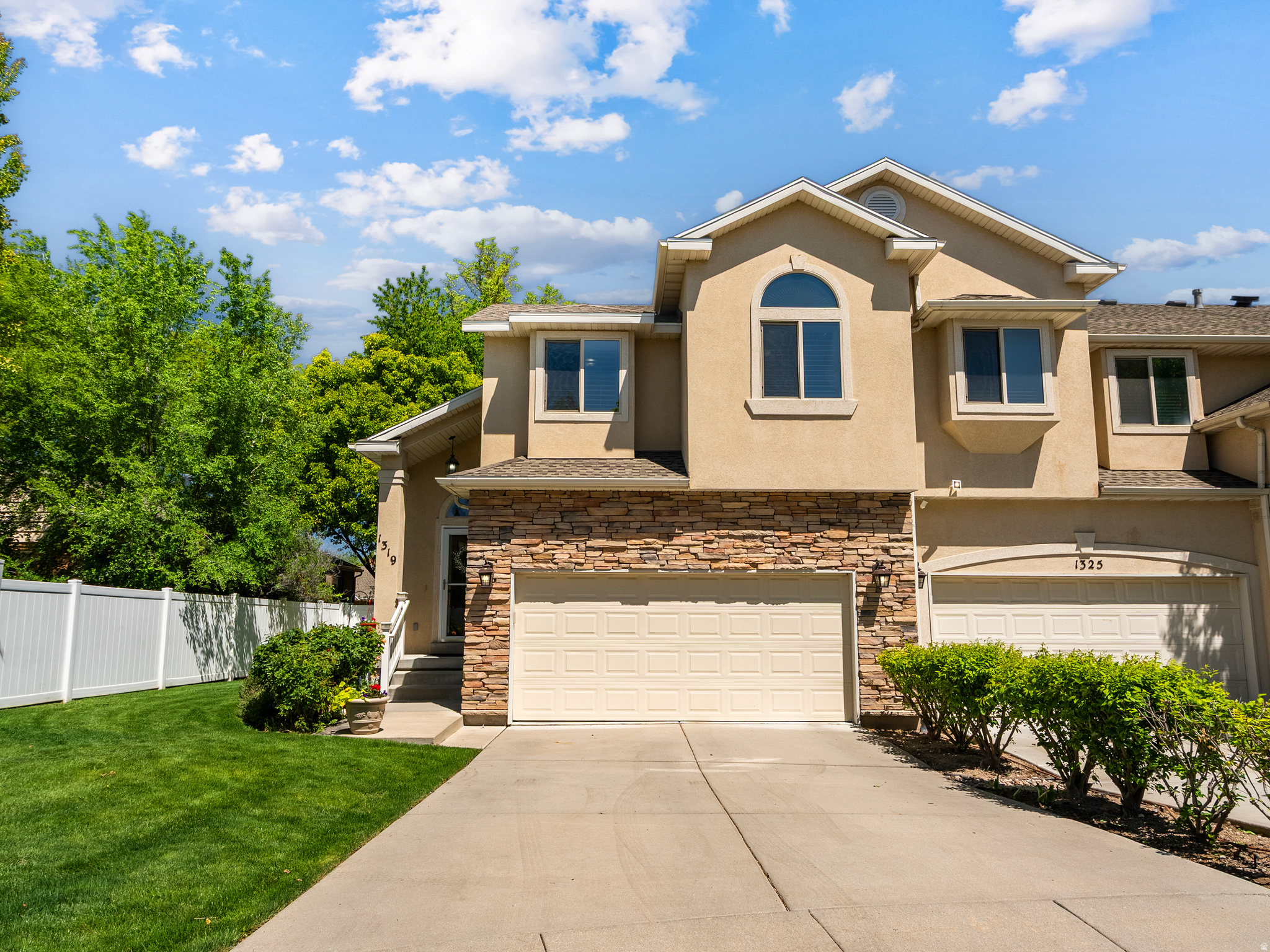 MAPLE RIDGE - Residential