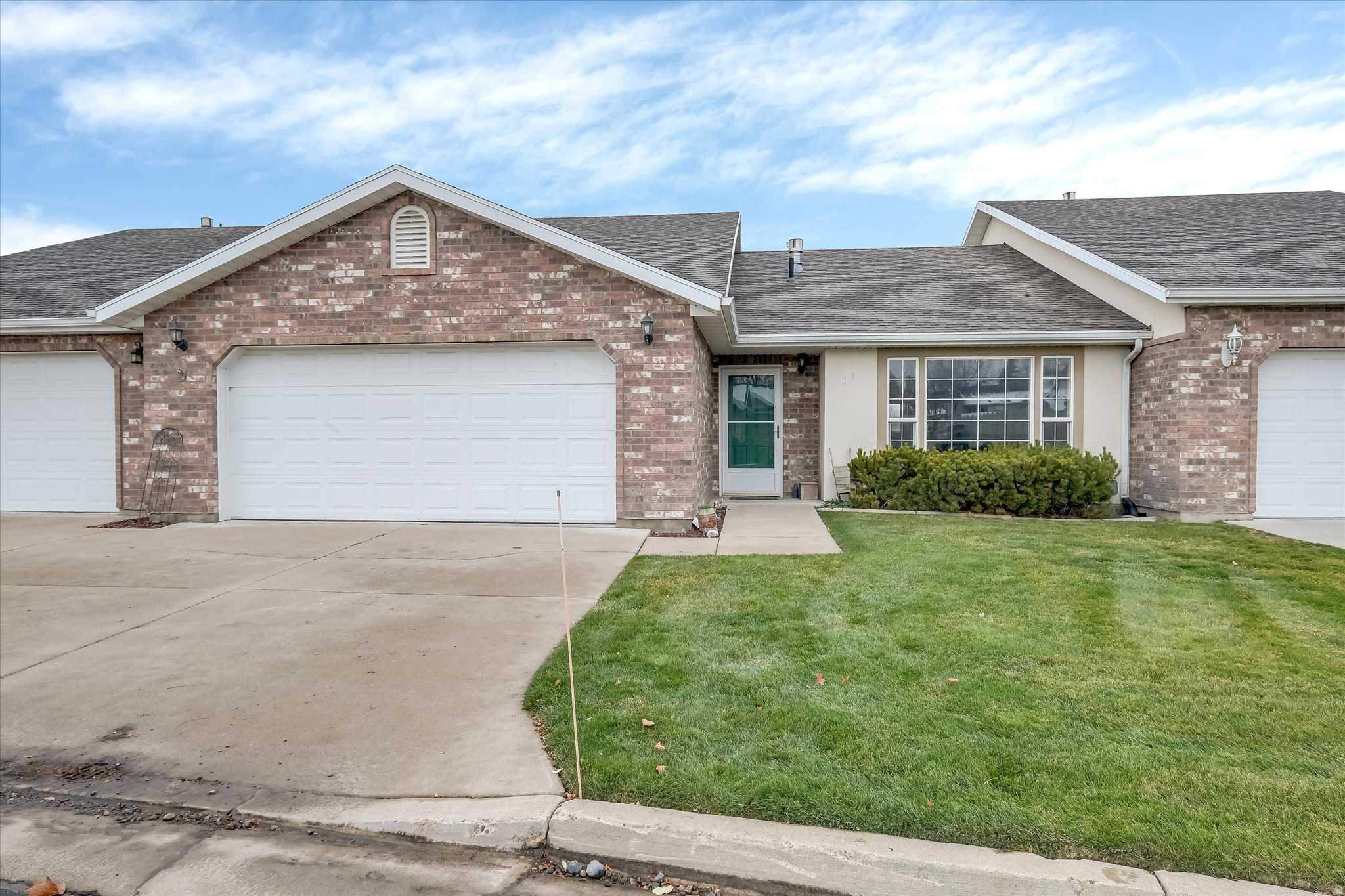 MOUNTAIN VIEW RETIREMENT COMMUNITY - Residential