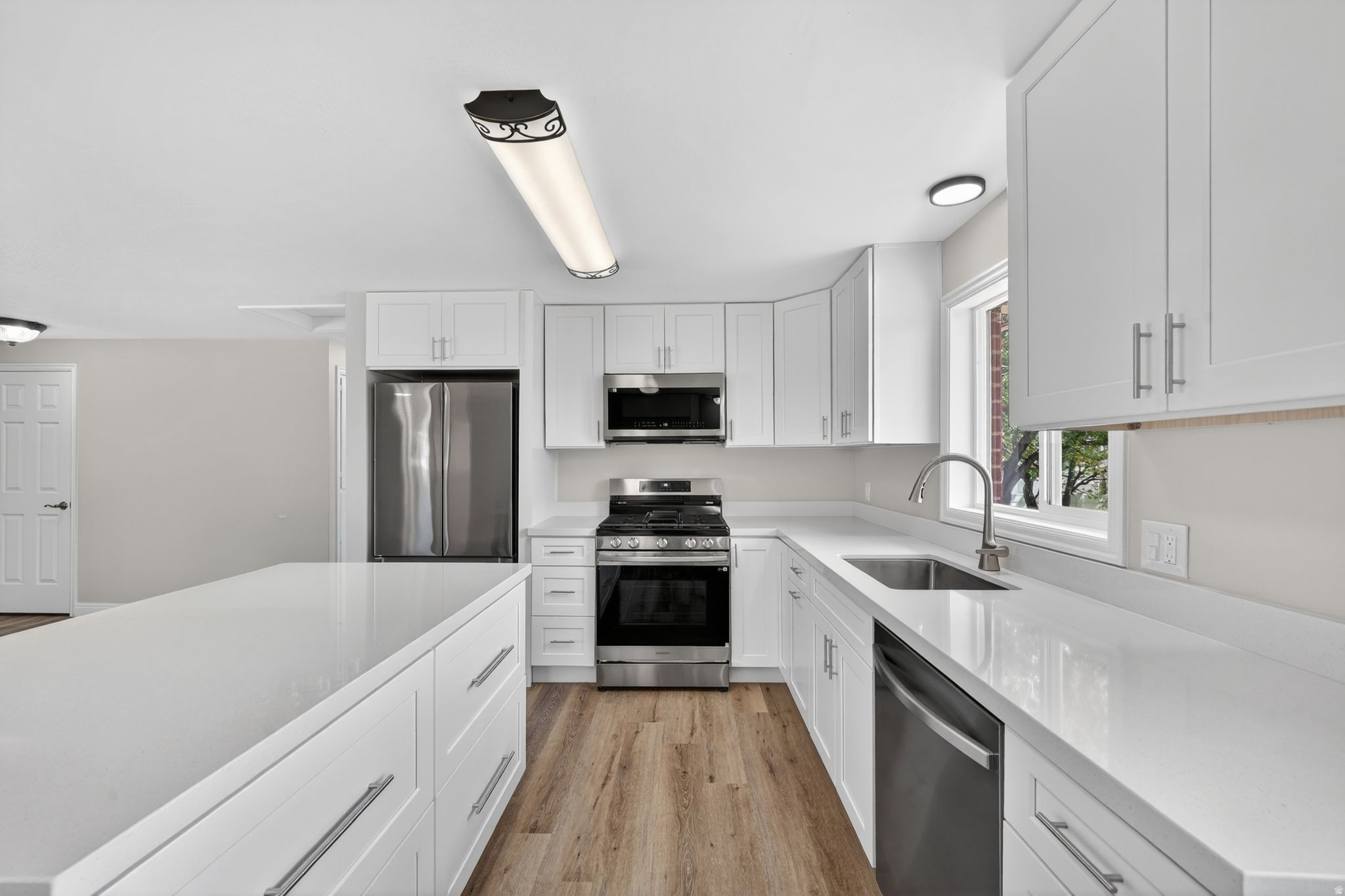 RIVERVIEW ACRES - Residential