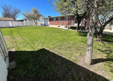 Tiny photo for 605 W 5735 S, Murray, UT 84123 (MLS # 2151369)