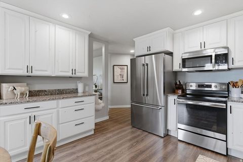 Tiny photo for 1038 COMPTON RD, Farmington, UT 84025 (MLS # 2160744)