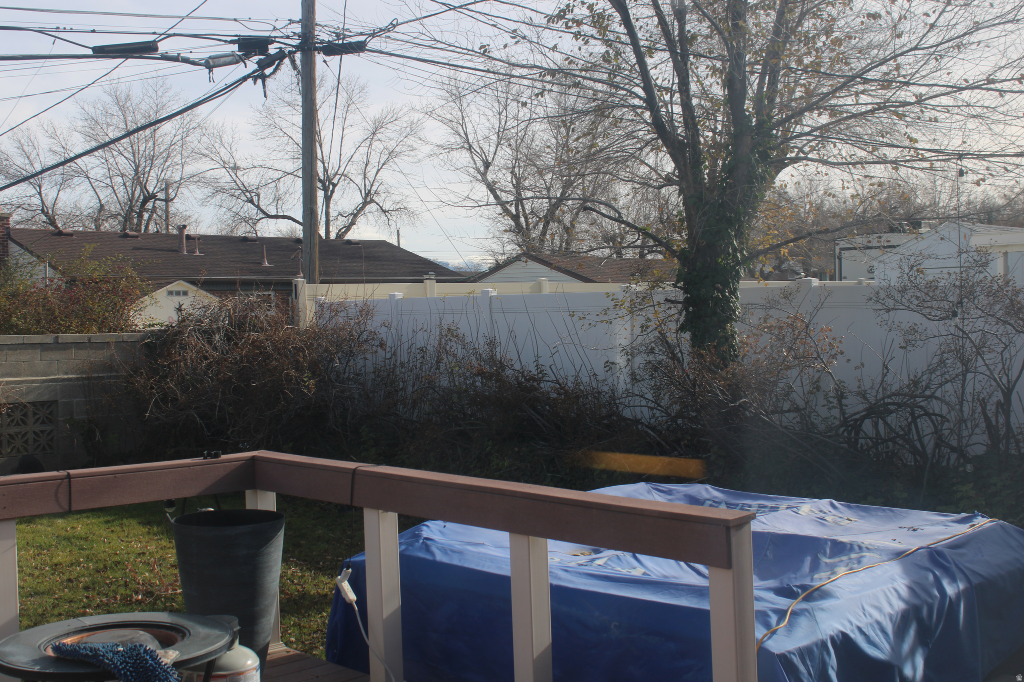 LAKE RIDGE - Residential