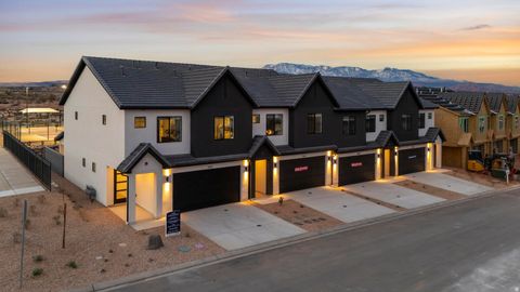 Tiny photo for 2812 E CORRAL HOLLOW DR, Washington, UT 84780 (MLS # 2153354)