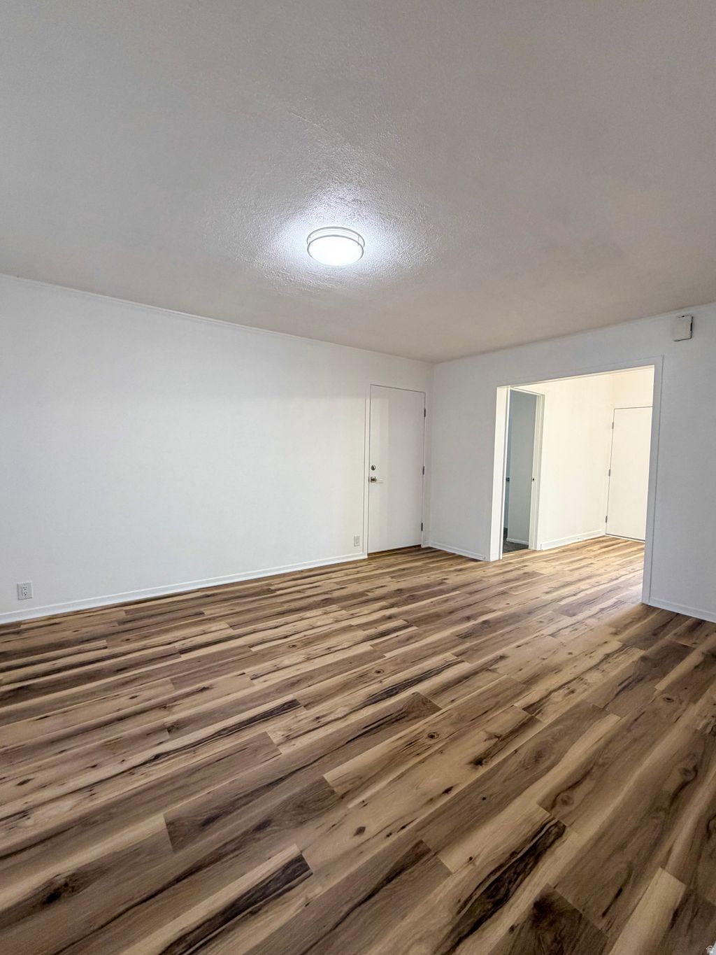 Photo of 1035 W MAIN ST, Lehi, UT 84043 (MLS # 2150692)