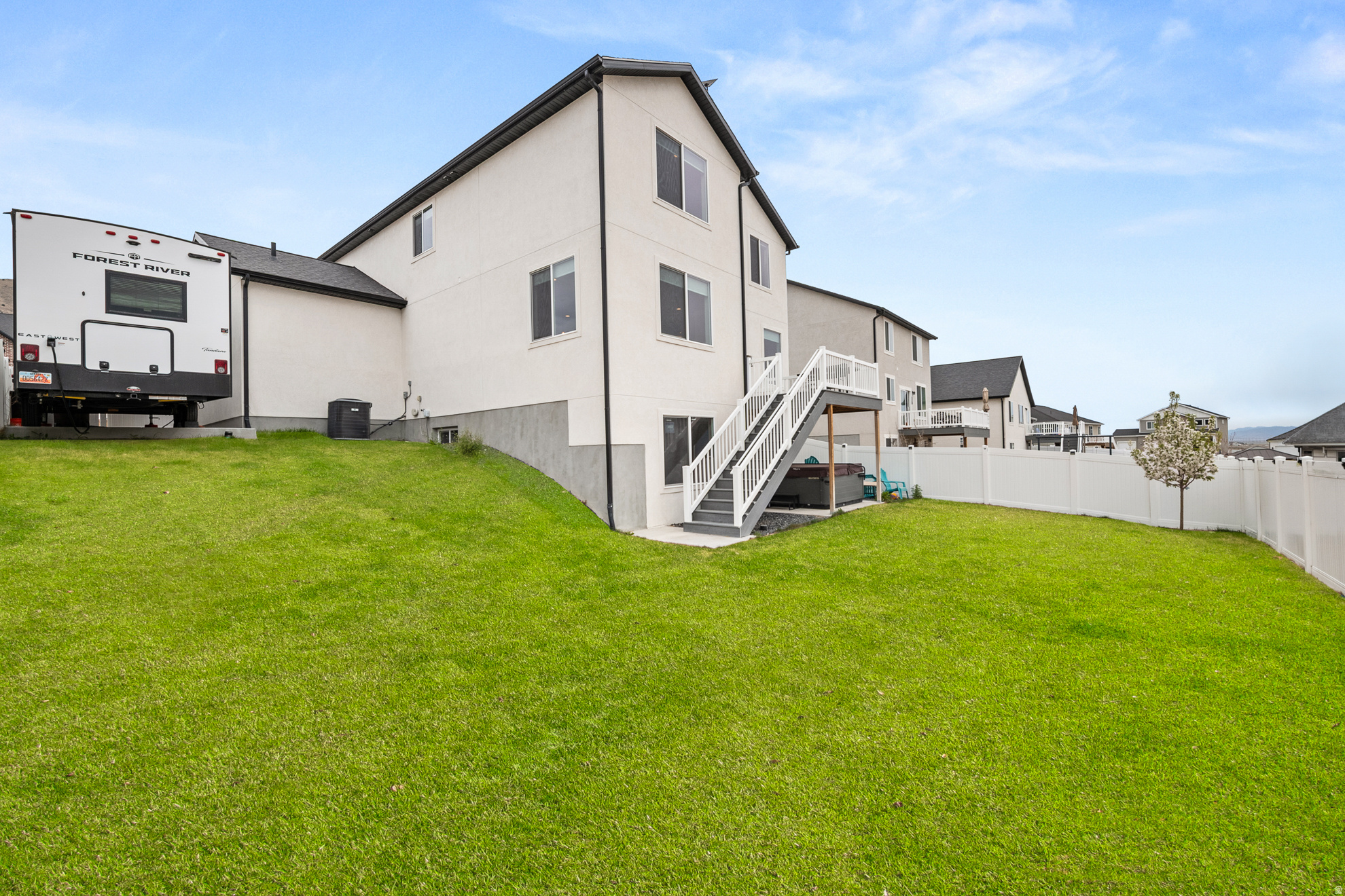 EAGLE POINT - Residential