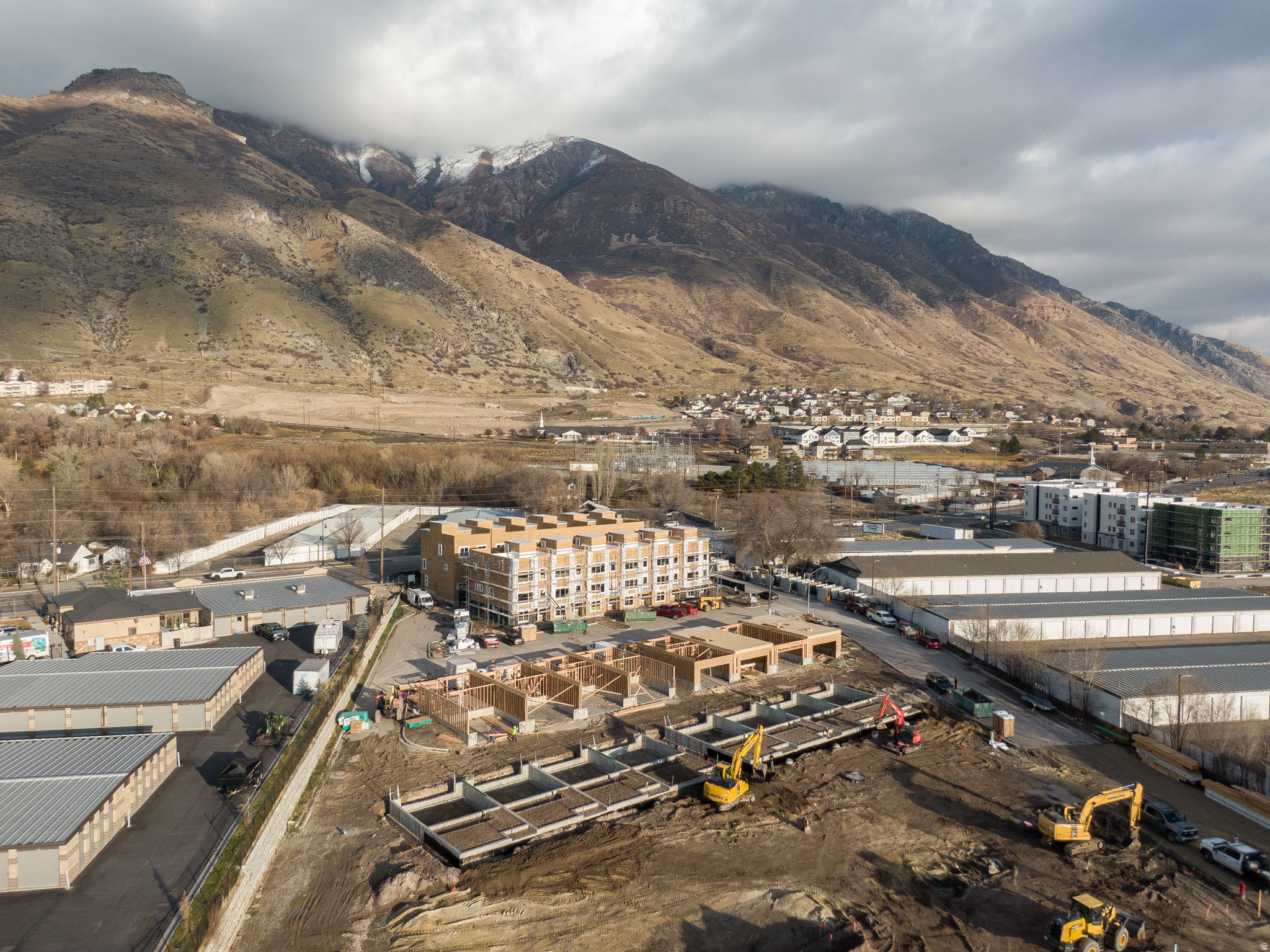 WILLOW CREEK - Residential