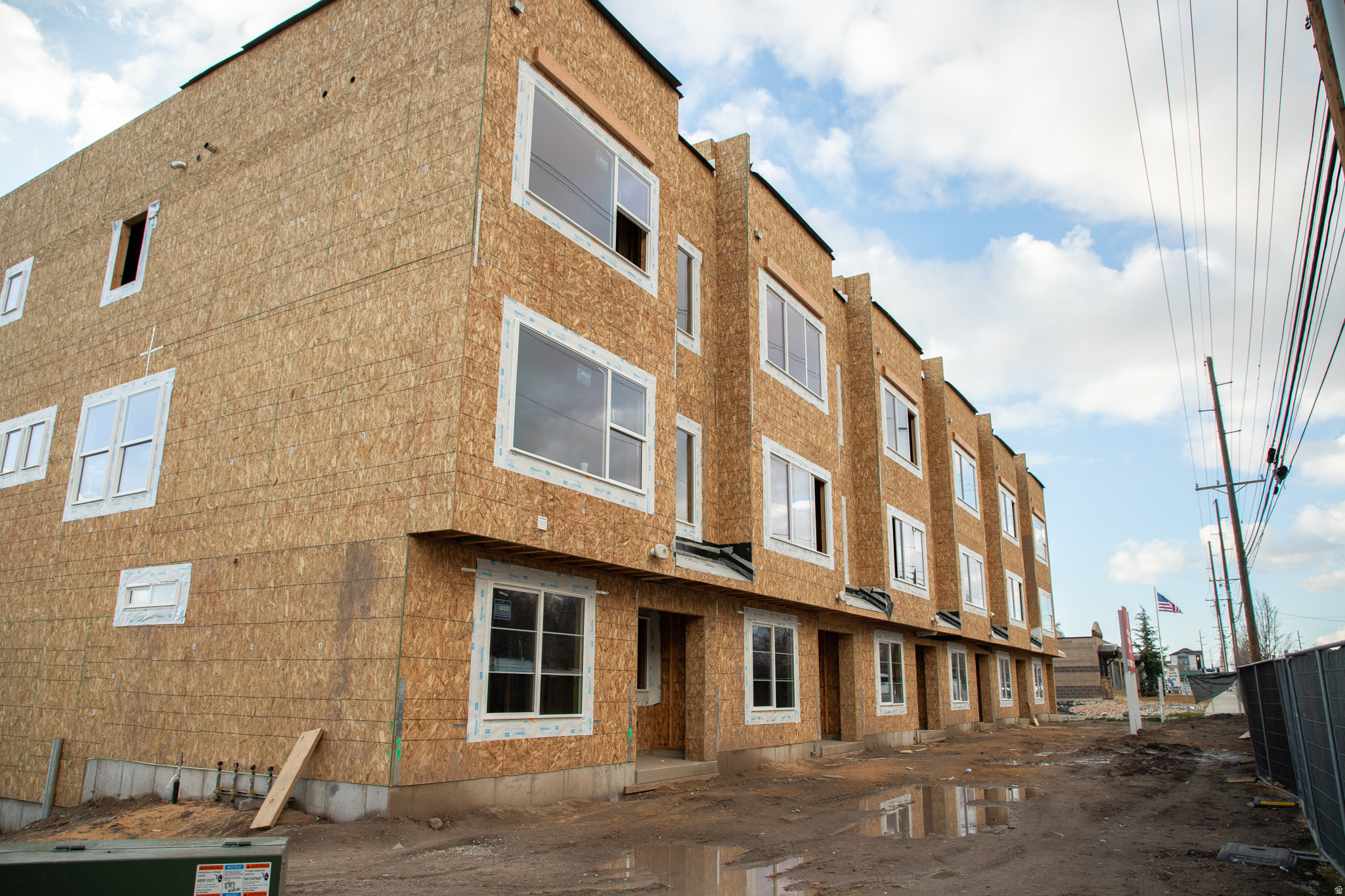 WILLOW CREEK - Residential