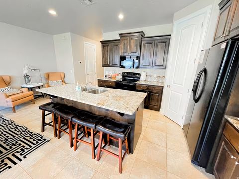 Tiny photo for 4154 E TORREY PINES DR, Washington, UT 84780 (MLS # 2147294)