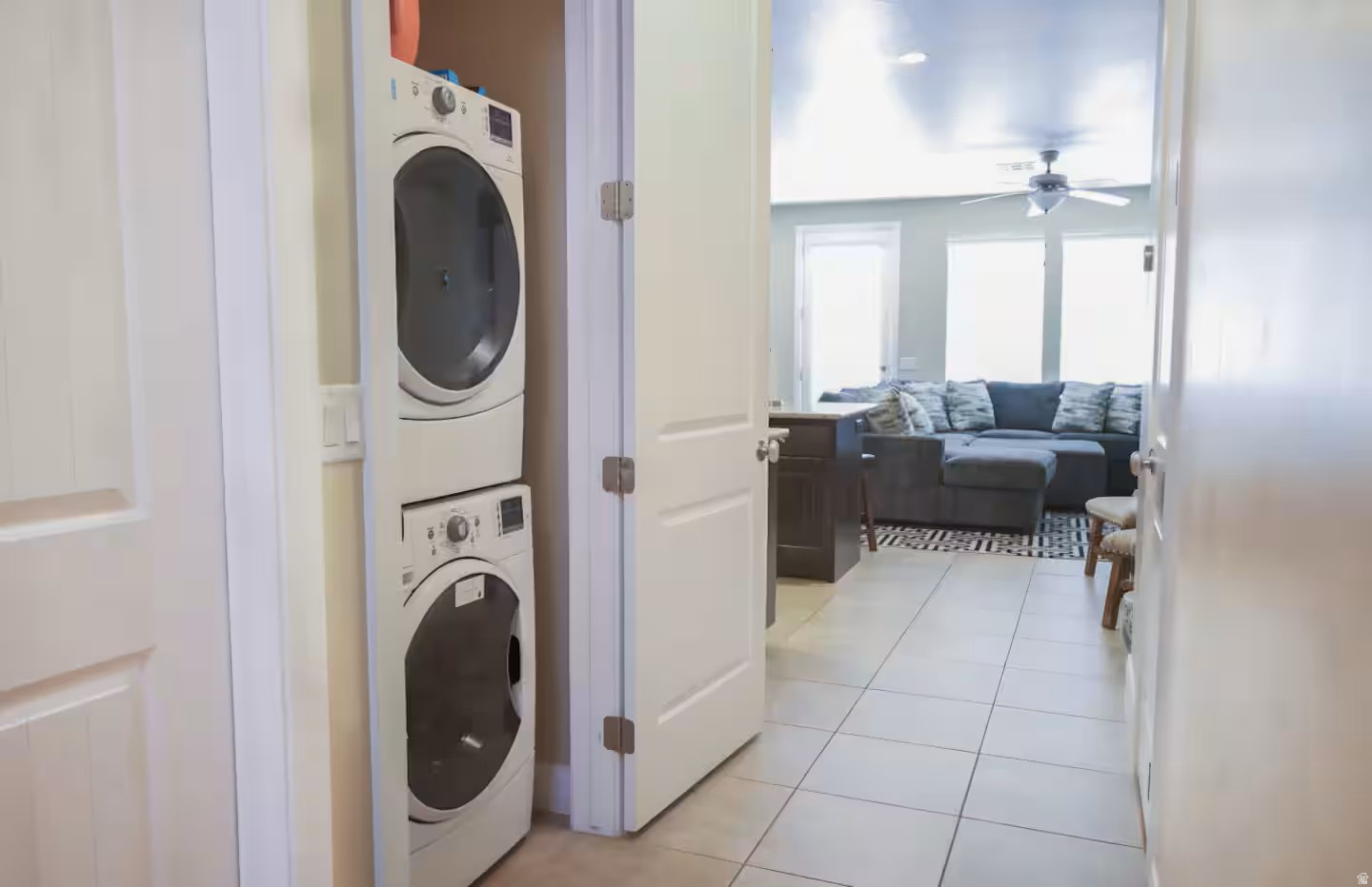 CORAL RIDGE TOWNHOMES PH 3-A - Residential