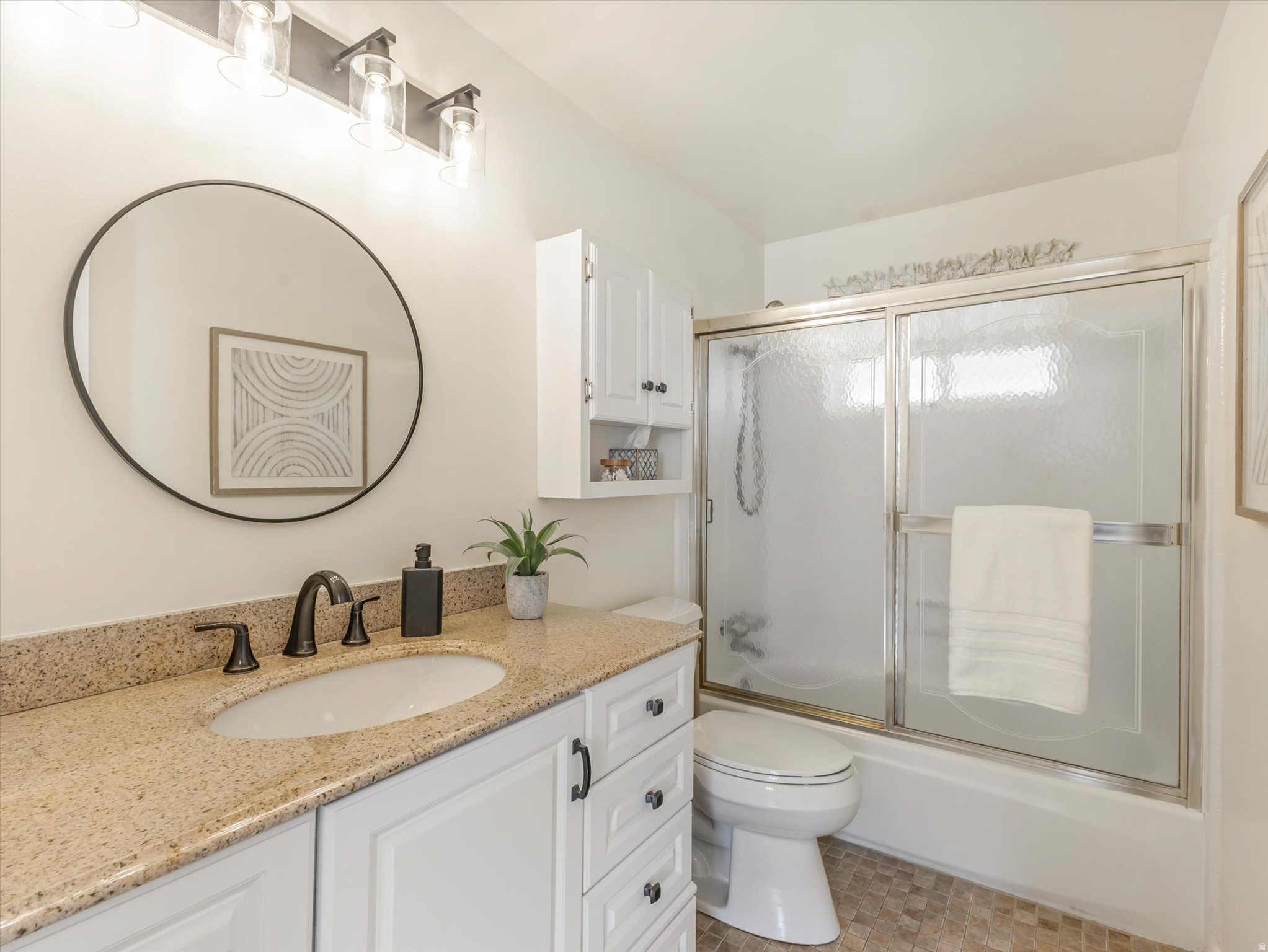 COLONY NORTH - Residential