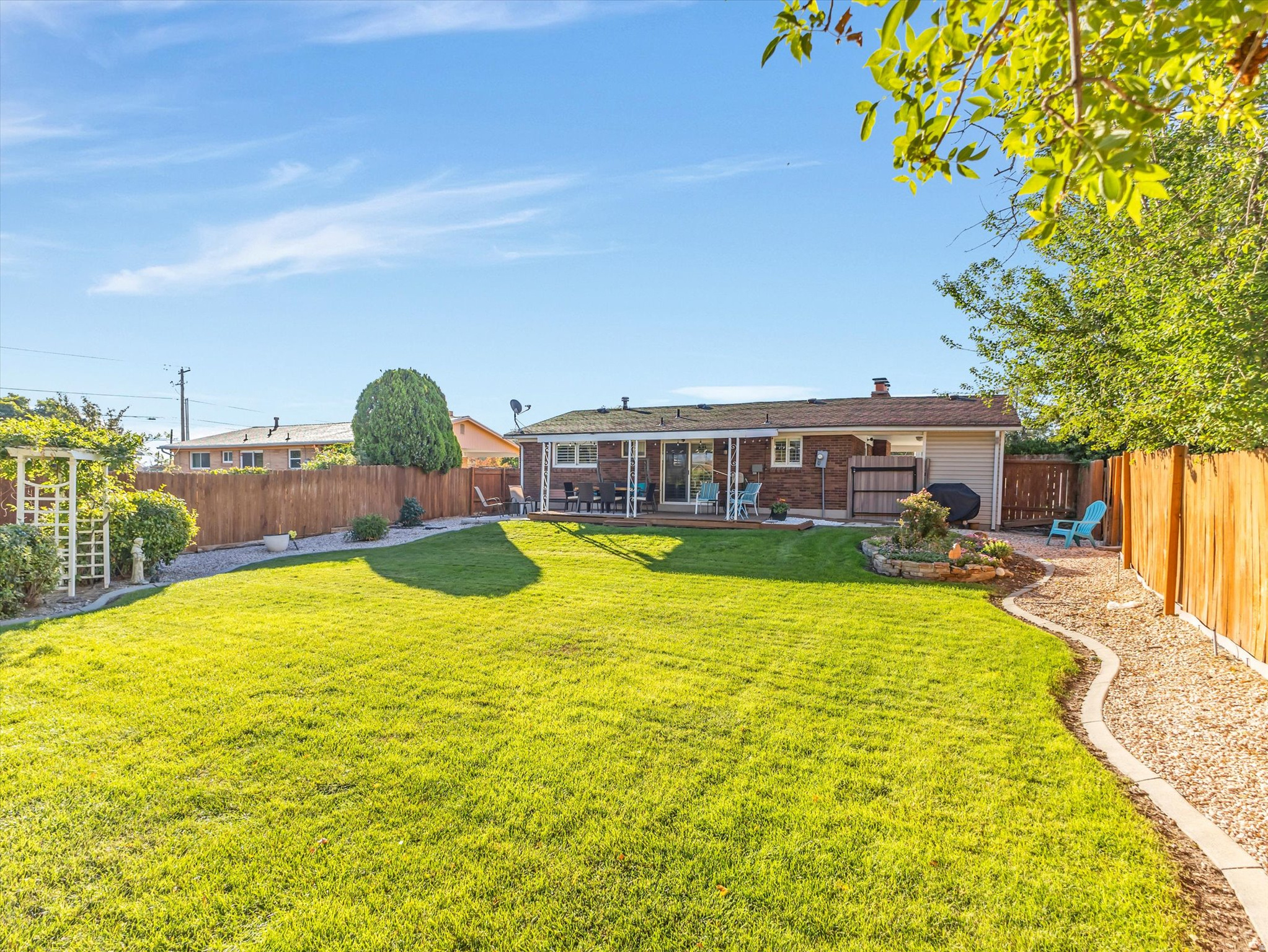 COLONY NORTH - Residential