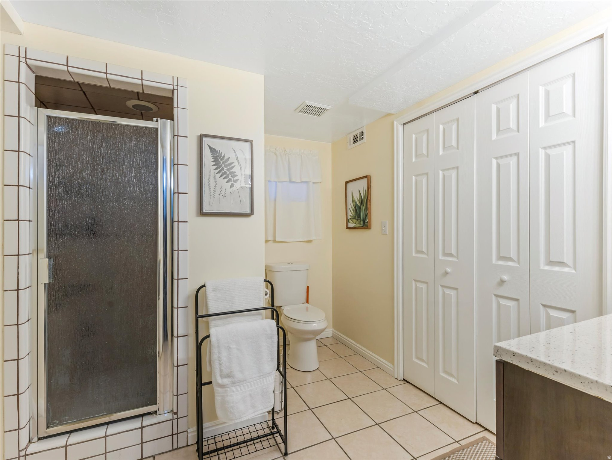 COLONY NORTH - Residential