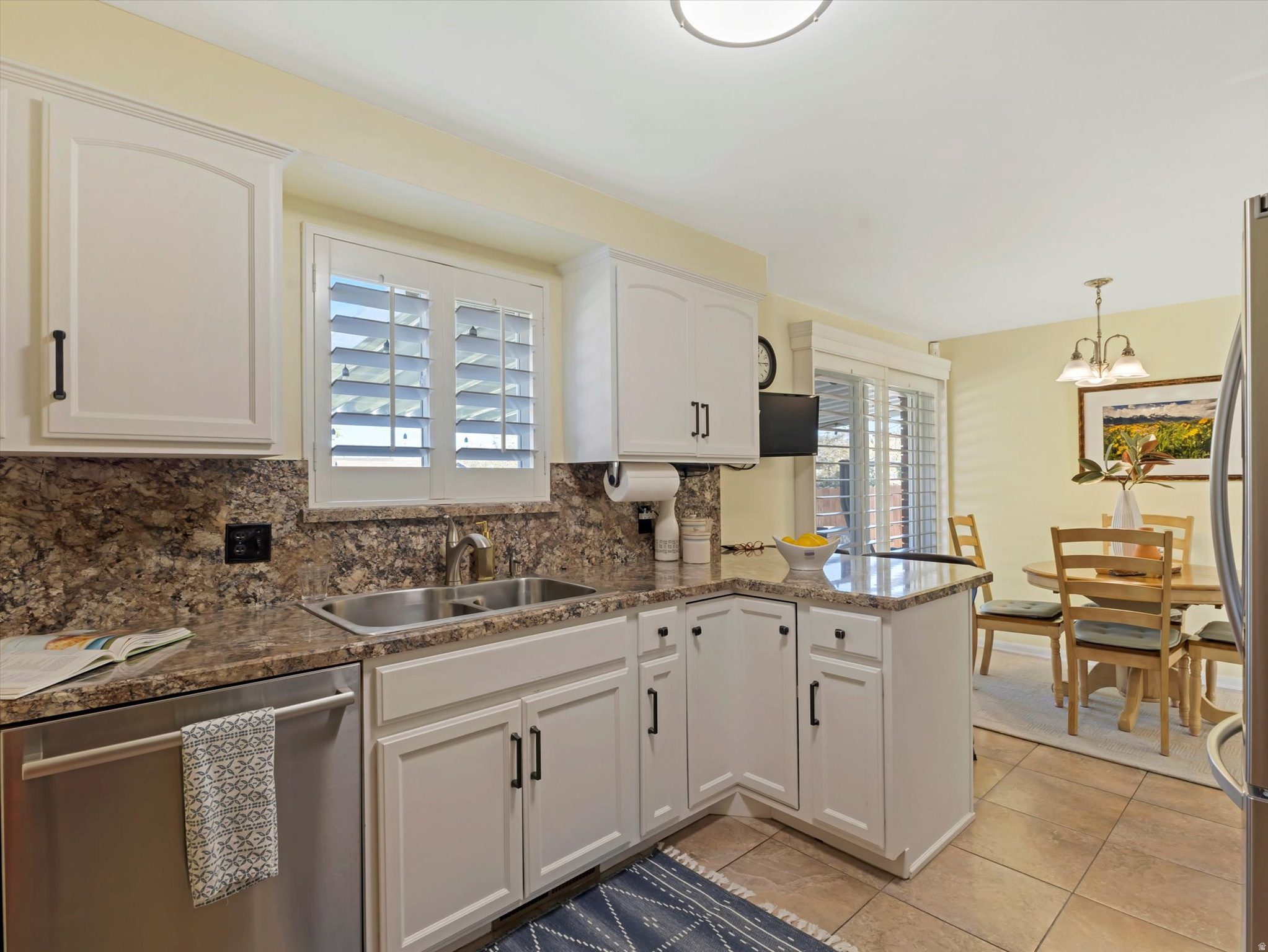 COLONY NORTH - Residential