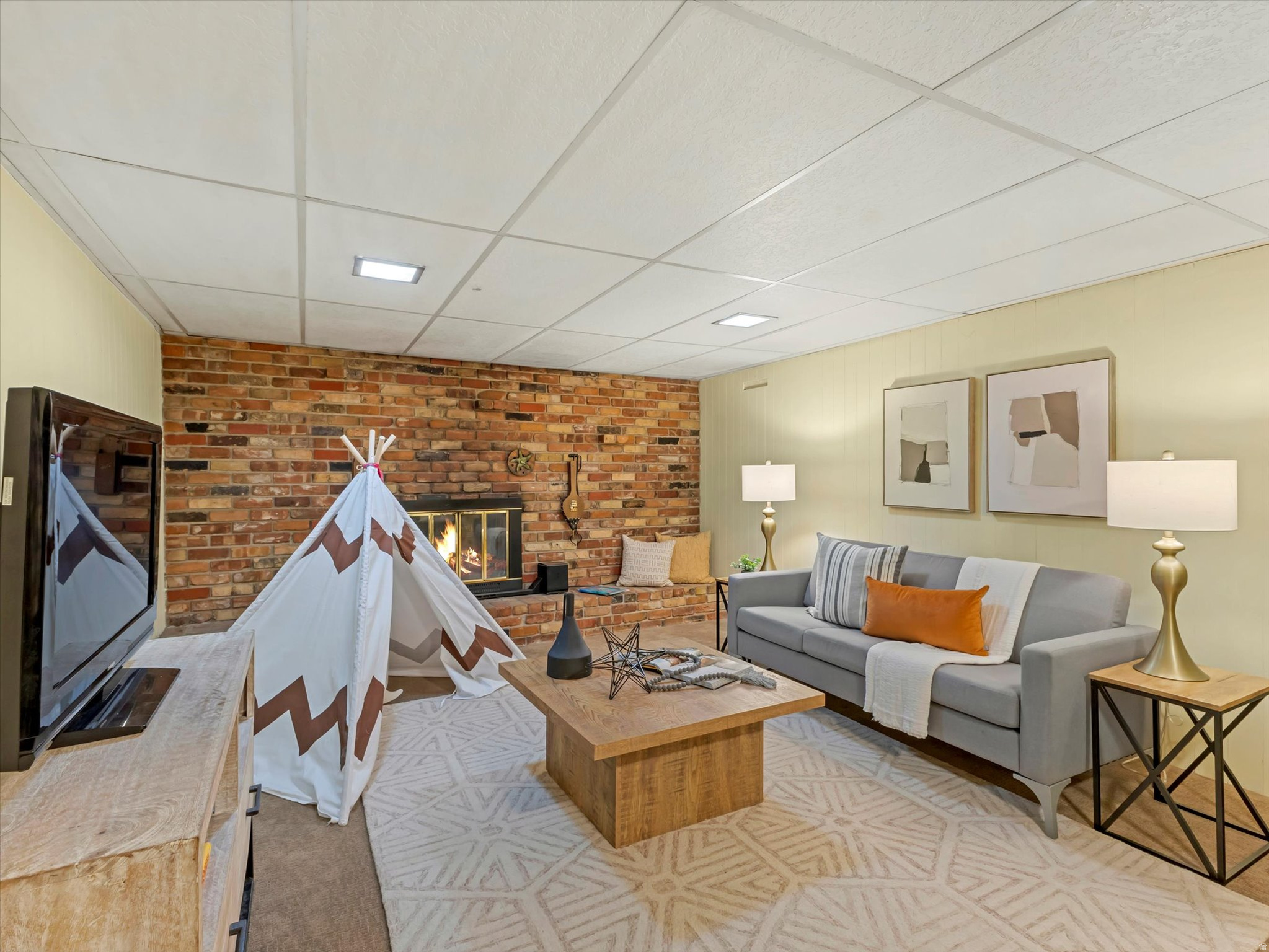 COLONY NORTH - Residential