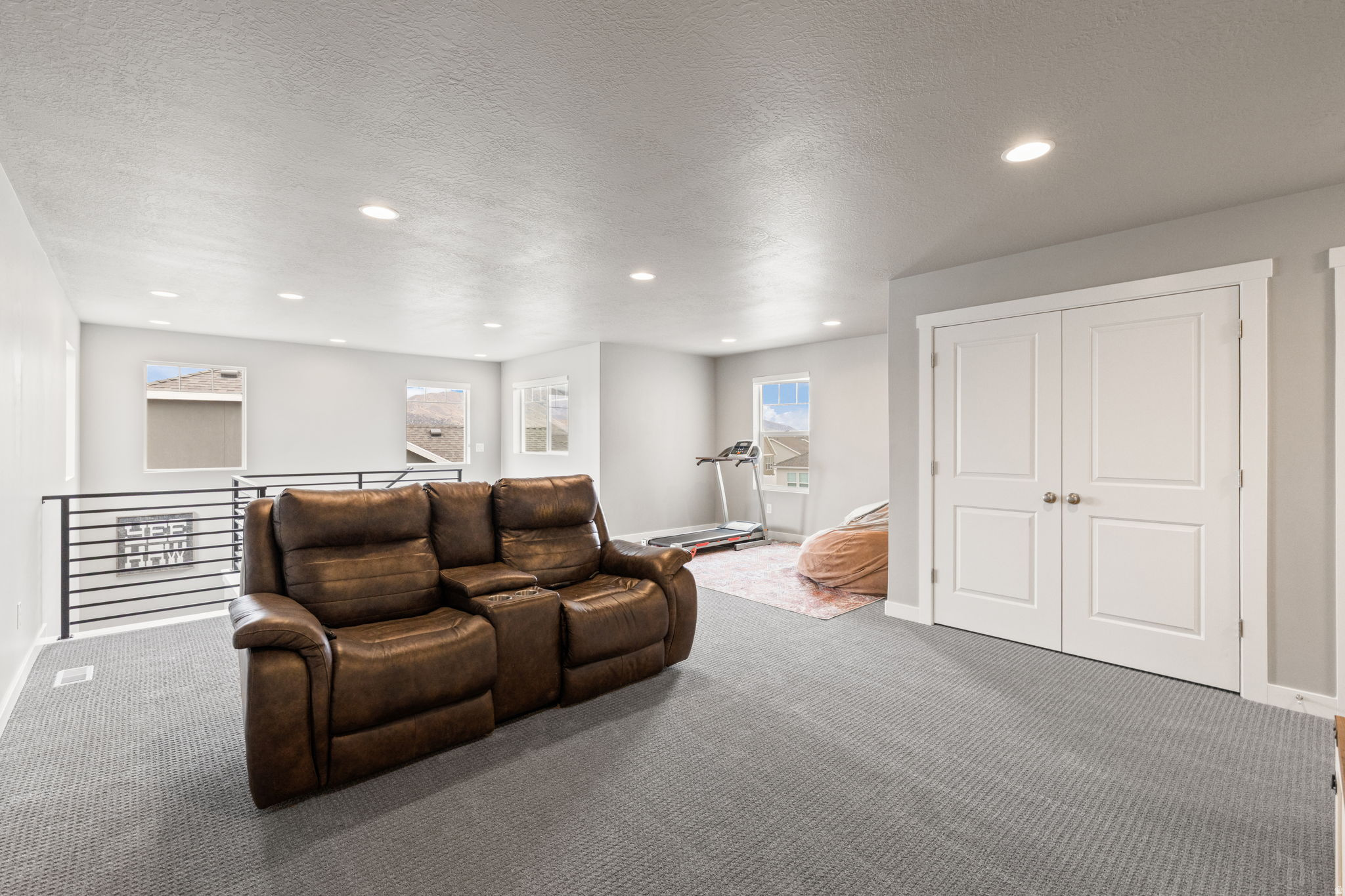 OVERLAND GARDEN D168 - Residential