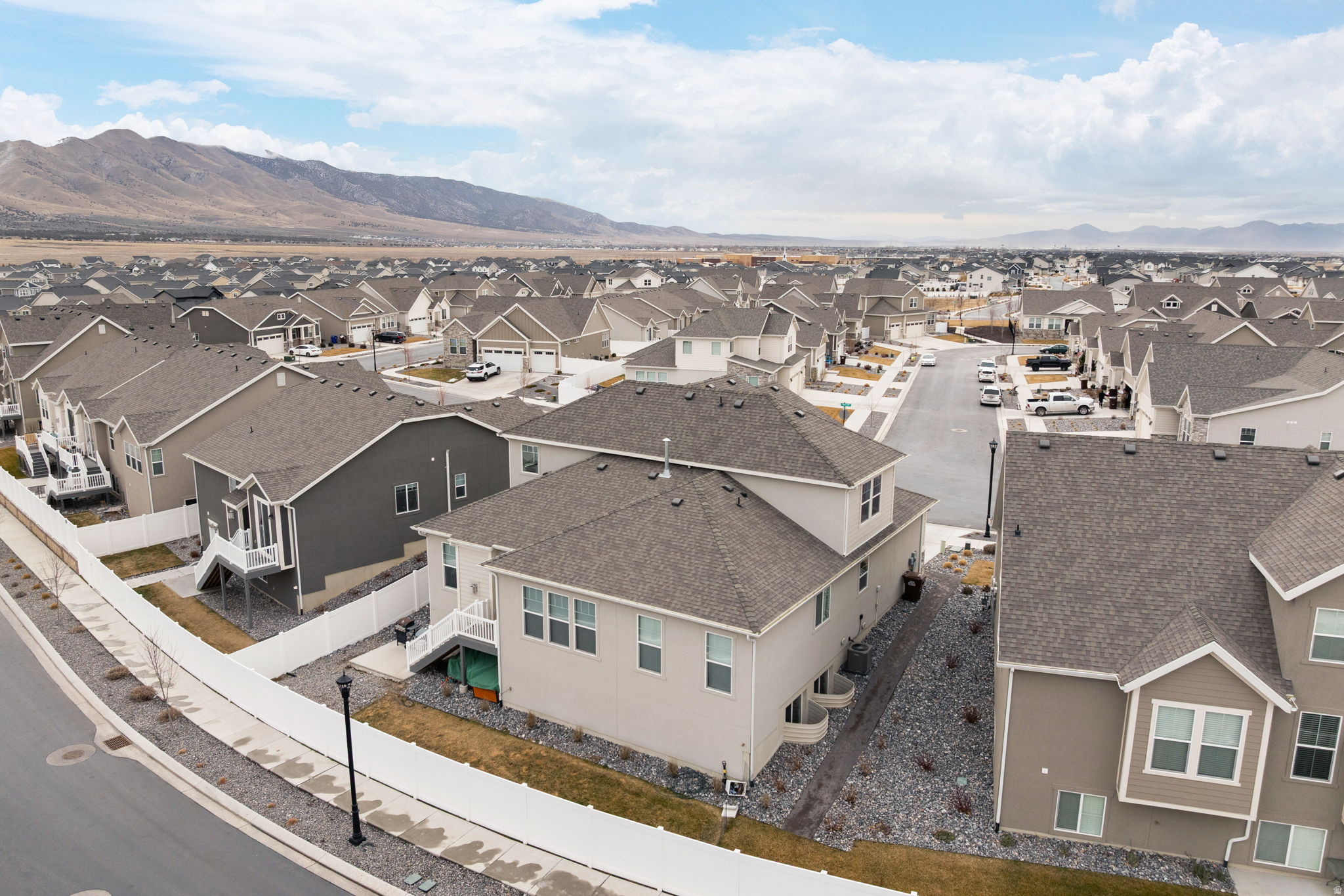 OVERLAND GARDEN D168 - Residential