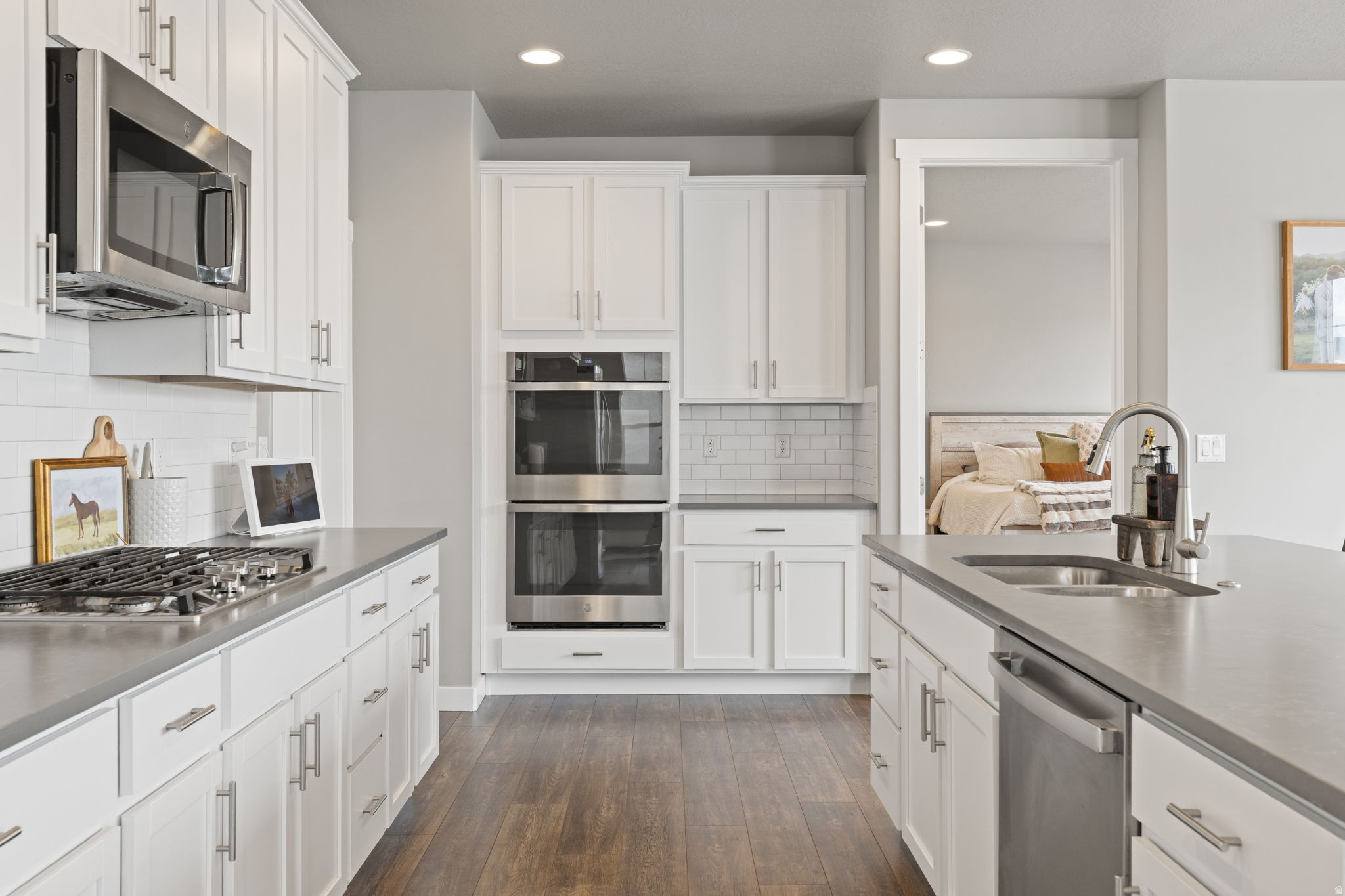 OVERLAND GARDEN D168 - Residential