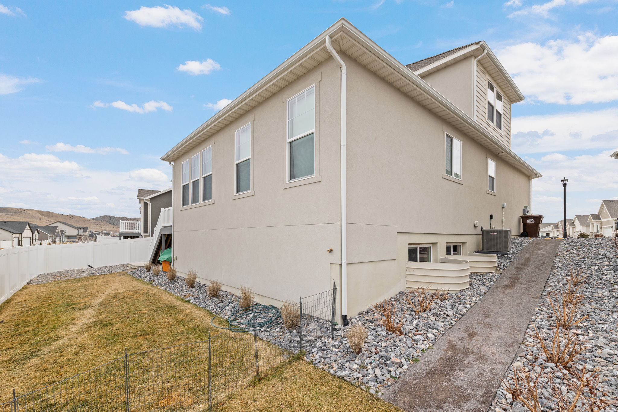 OVERLAND GARDEN D168 - Residential