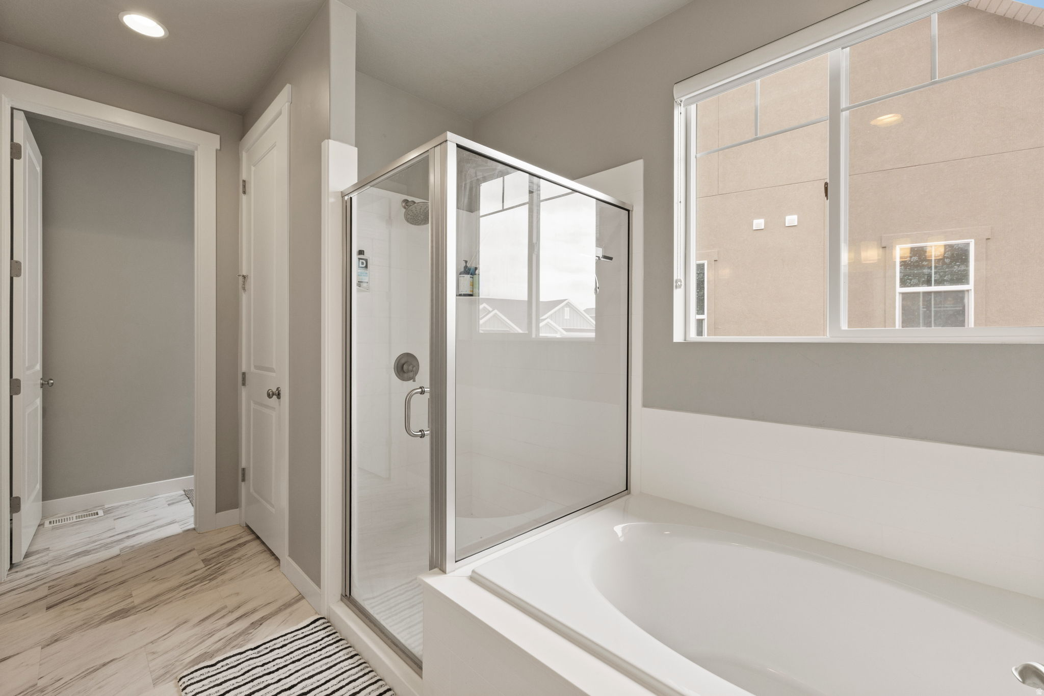 OVERLAND GARDEN D168 - Residential