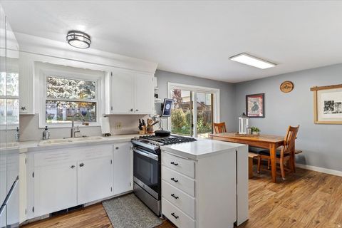 Tiny photo for 566 E 3050 N, North Ogden, UT 84414 (MLS # 2134084)
