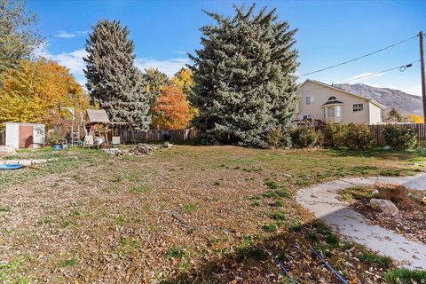 Tiny photo for 566 E 3050 N, North Ogden, UT 84414 (MLS # 2134084)