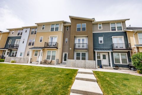 Townhouse For Sale - 972 S High Ridge Rd<br/> Spanish Fork, UT 84660