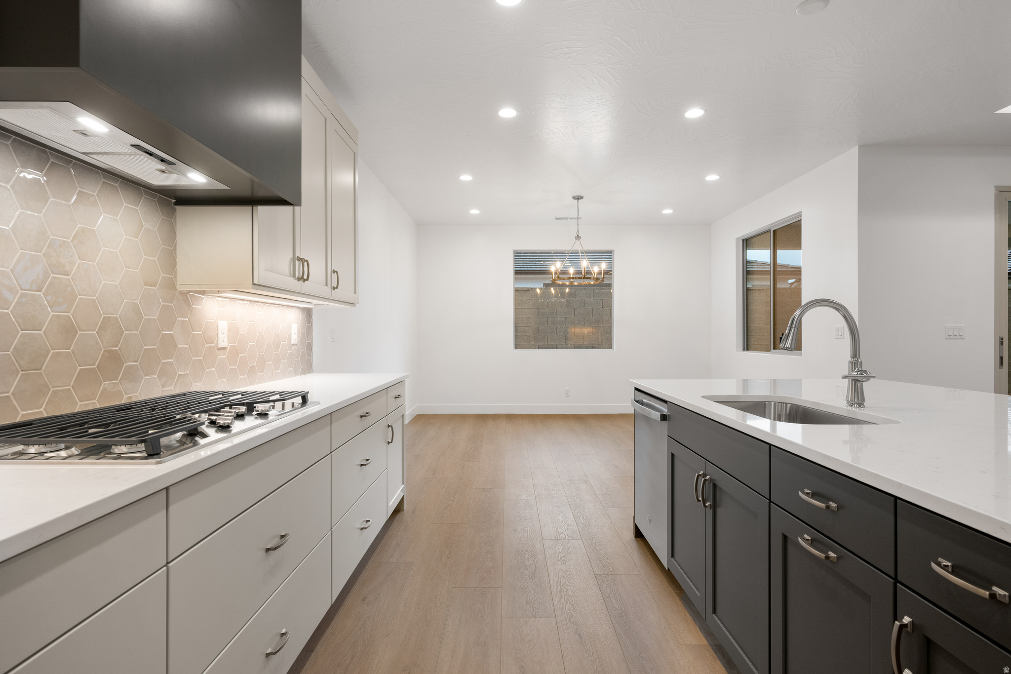 SOLIS AT CORAL CANYON - Residential