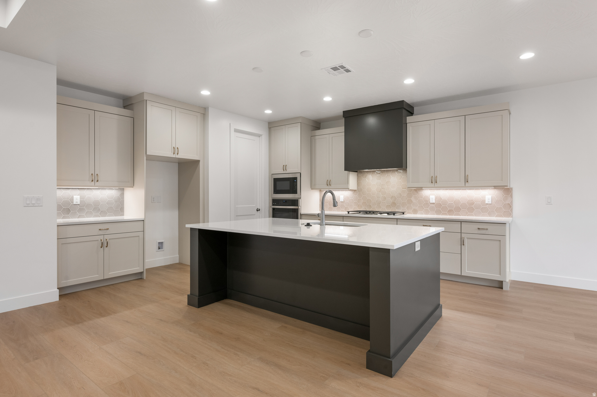 SOLIS AT CORAL CANYON - Residential