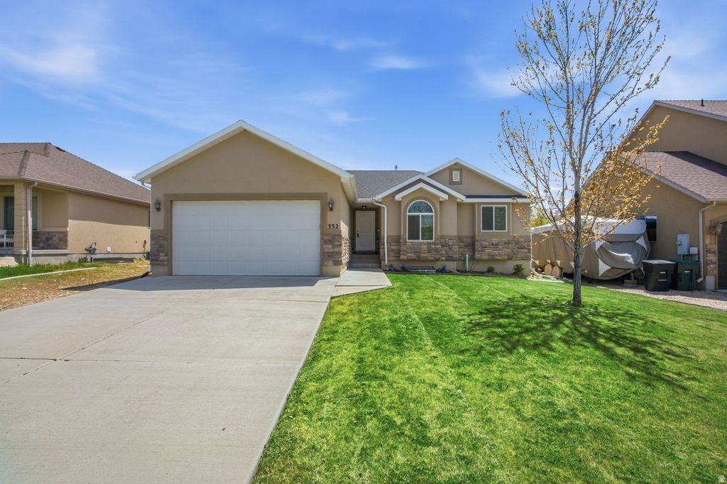 Photo of 332 E 2110 S, Heber City, UT 84032 (MLS # 2158179)