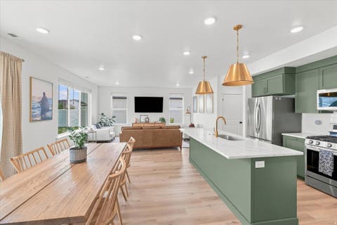 Tiny photo for 571 S 690 E, Hyrum, UT 84319 (MLS # 2175518)
