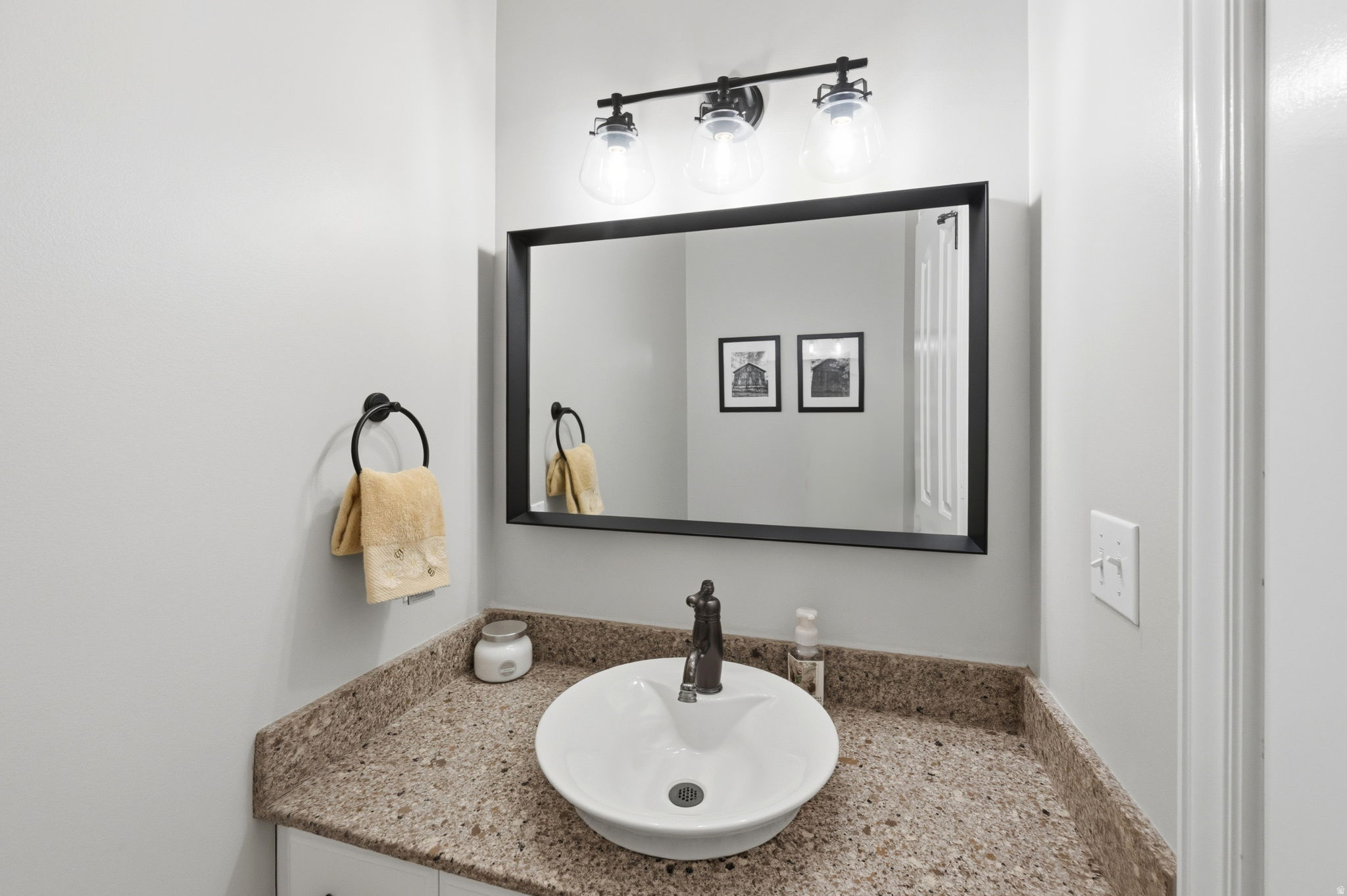 COUNTRY PARK ESTATES - Residential