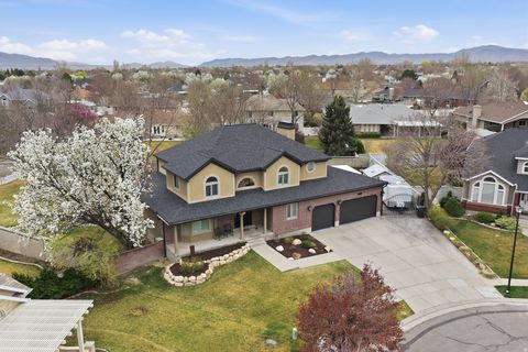 Tiny photo for 9483 S OVERLEIGH CT W, South Jordan, UT 84095 (MLS # 2147034)