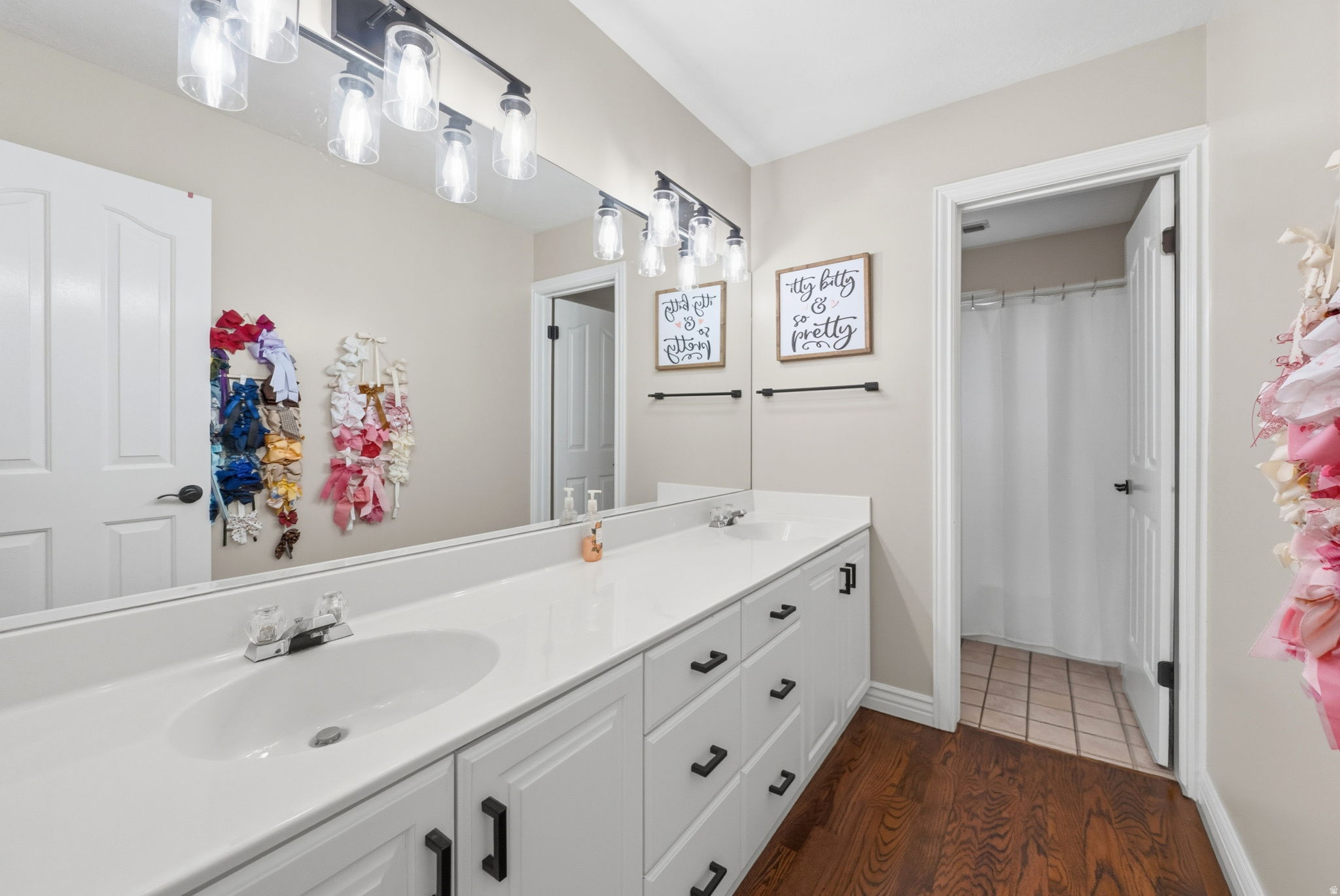 COUNTRY PARK ESTATES - Residential